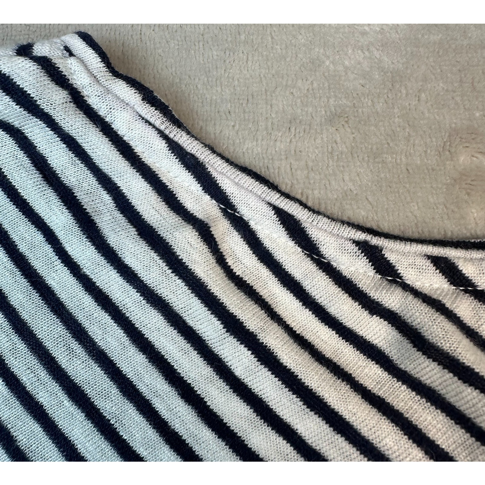Chicos Women's Linen‎ Short Sleeve Top Nautical Navy White Stripe Fringed Size 2 - Picture 2 of 16
